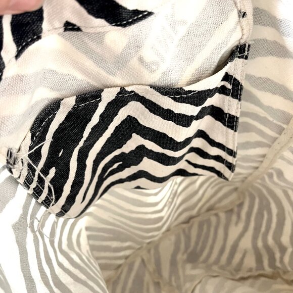 PINK By Victoria's Secret Tote Bag Zebra Striped Black White Animal Print Canvas - Picture 9 of 9